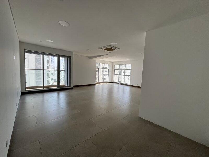 🏢 OFICINA EN VENTA / ARRIENDO – BOCAGRANDE