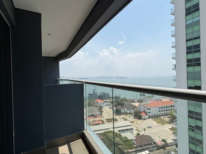 🏢 OFICINA EN VENTA / ARRIENDO – BOCAGRANDE